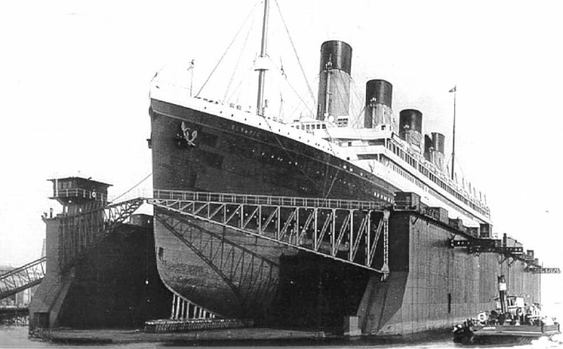 Oeuvre : Précisions - Maquette de bateau, Titanic, paquebot de la White  Star Line, 1912, Les collections du musée
